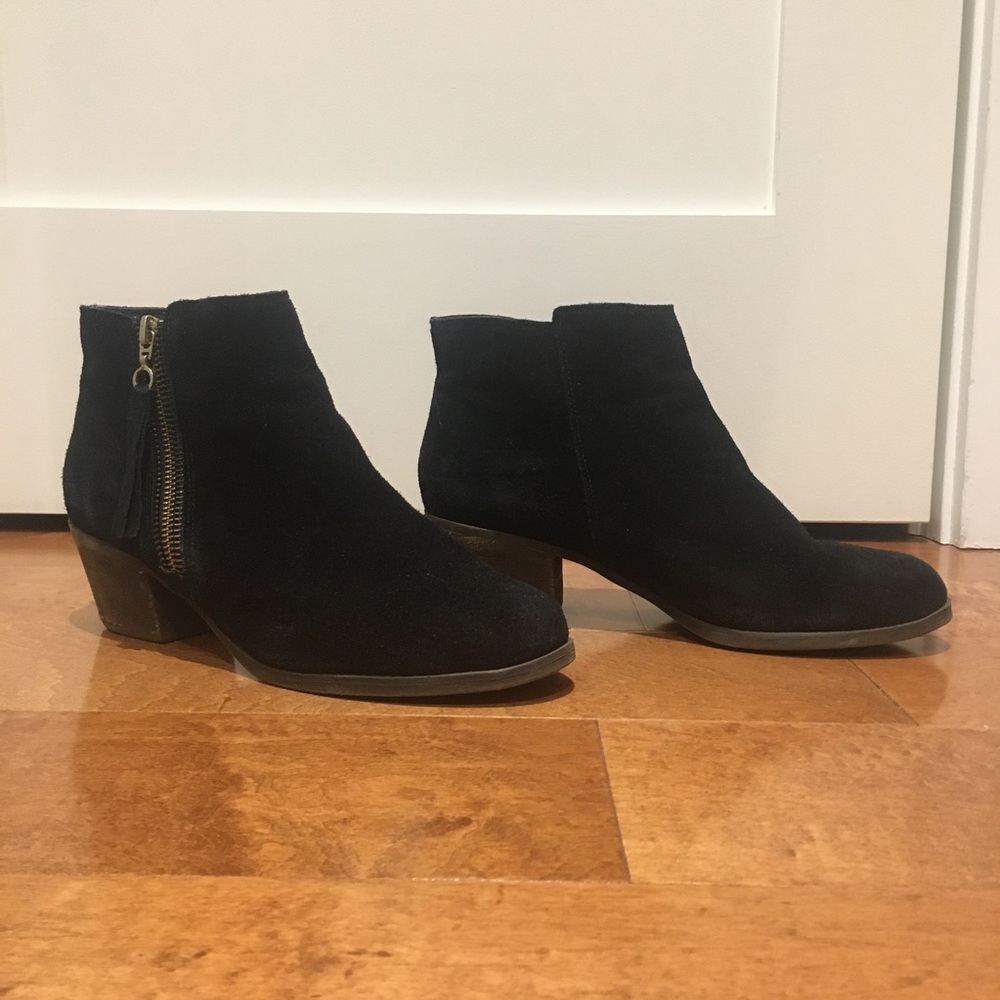 Black Suede Aldo Boots Gold Zipper